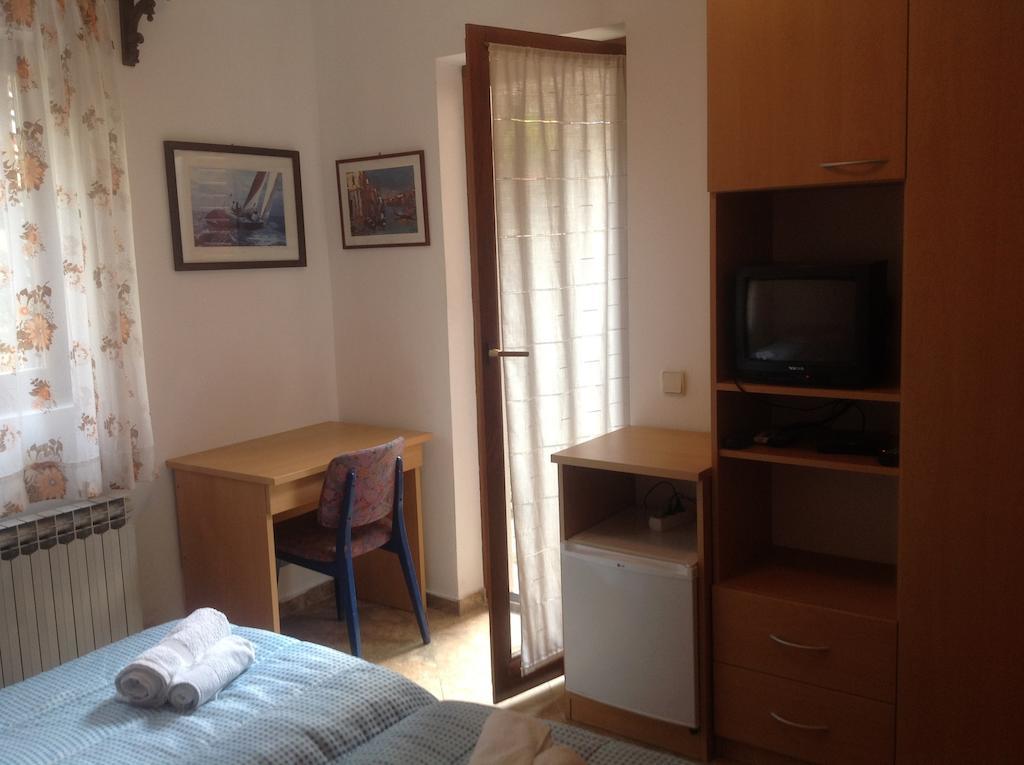 Apartments & Rooms Elda Rovinj Exterior photo